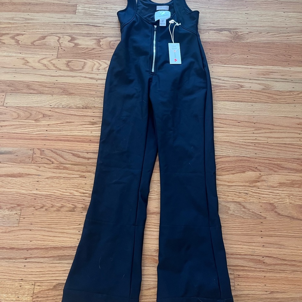 Obermeyer Black Zip-Front Jumpsuit Size 4 Short/Petite. Never worn.